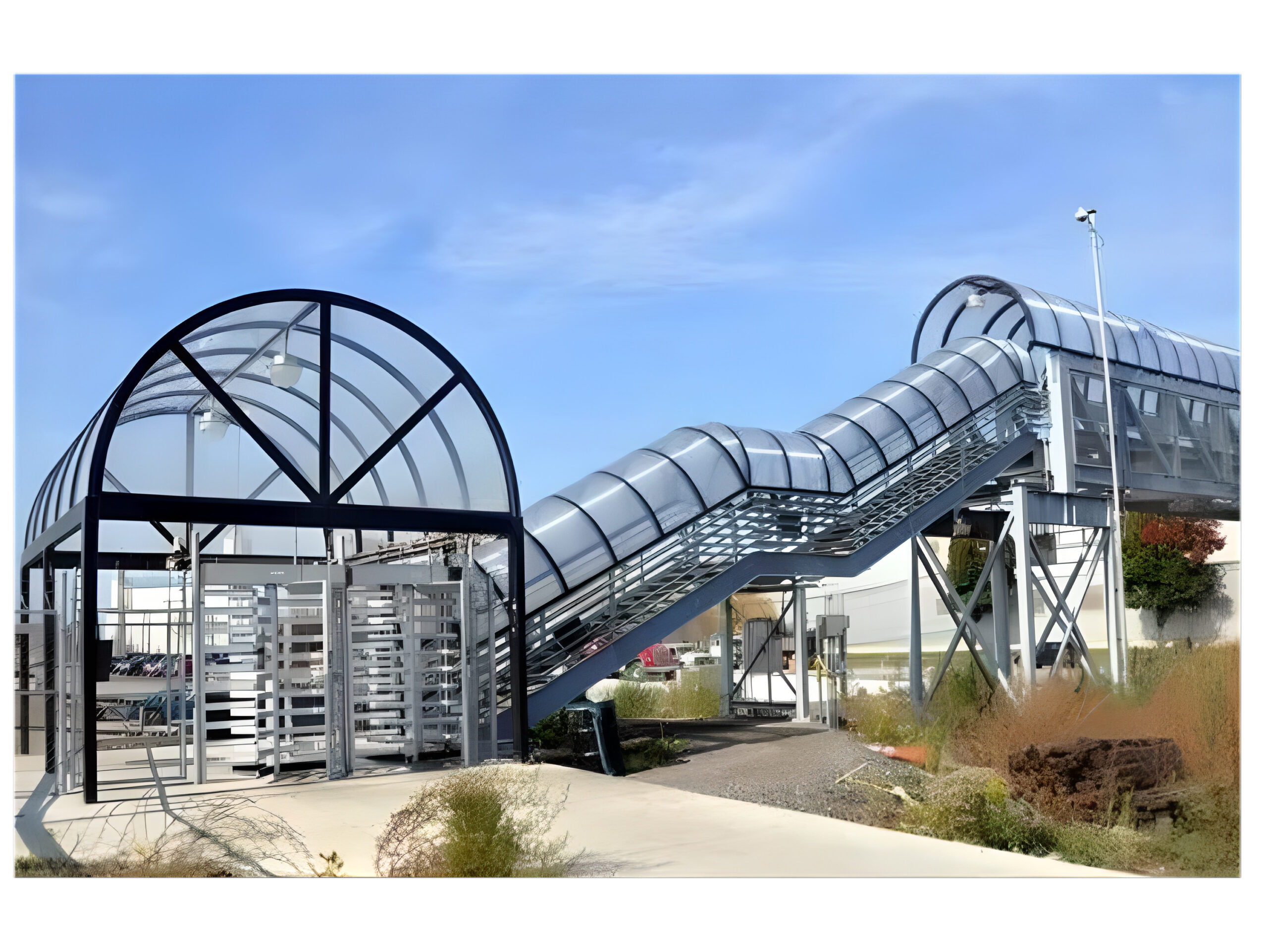 ỨNG DỤNG CỦA TẤM NHỰA POLYCARBONATE Cầu đi bộ, cầu vượt