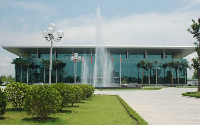 NHỰA KÍNH CƯỜNG LỰC ASIA LITE - GIẢI PHÁP THAY THẾ HOÀN HẢO CHO KÍNH HỘP CƯỜNG LỰC NHÂP KHẨU Cung triển lãm Kiến Trúc , Quy Hoạch Xây Dựng Quốc Gia