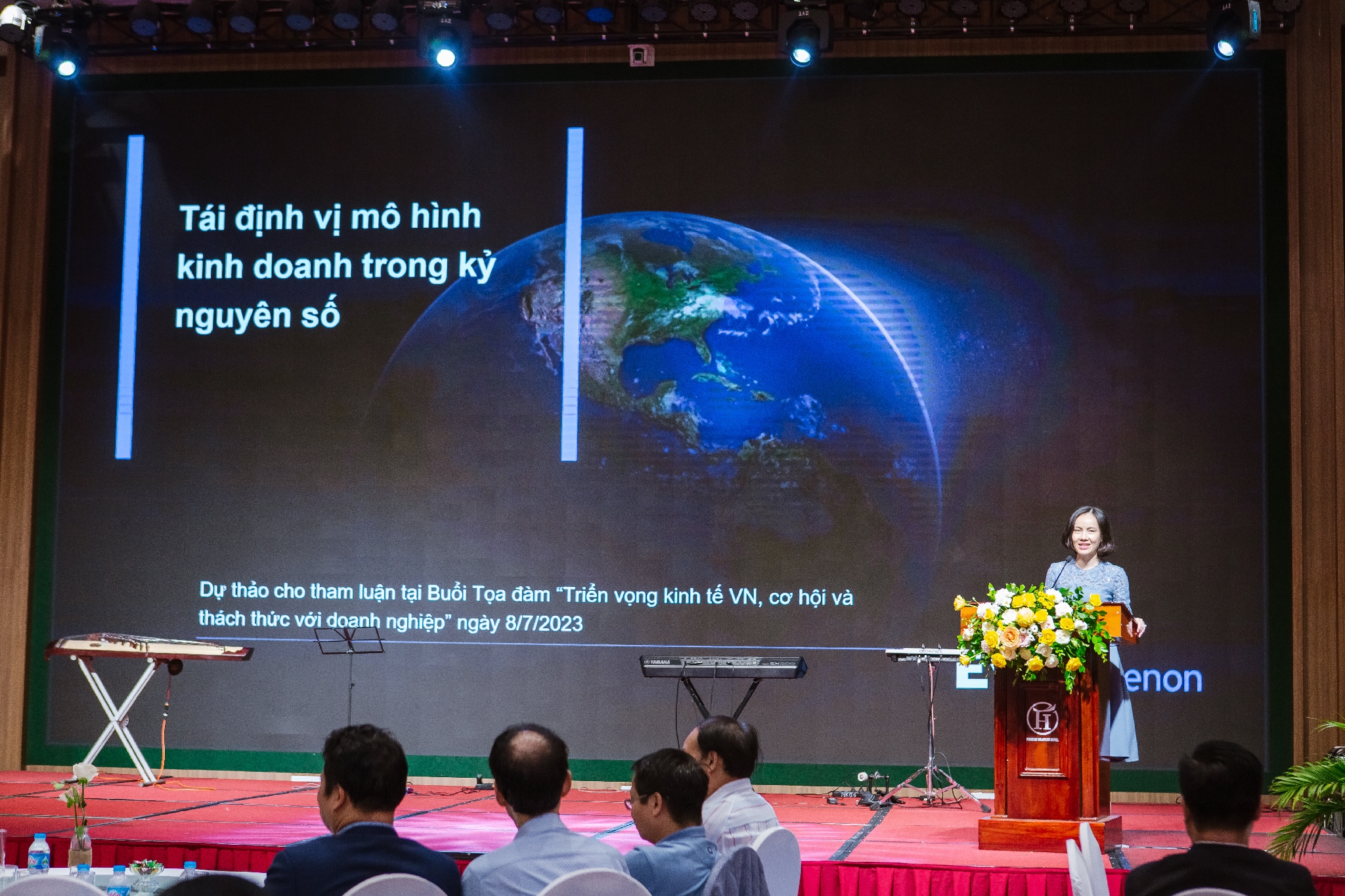 Nhựa kính cường lực Asia Lite | Toạ đàm Triển Vọng kinh tế Việt Nam, cơ hội và thách thức với doanh nghiệp Bà Đào Thanh Hương - Chuyên gia tư vấn chiến lược, PTGĐ Ernst & Young Việt Nam