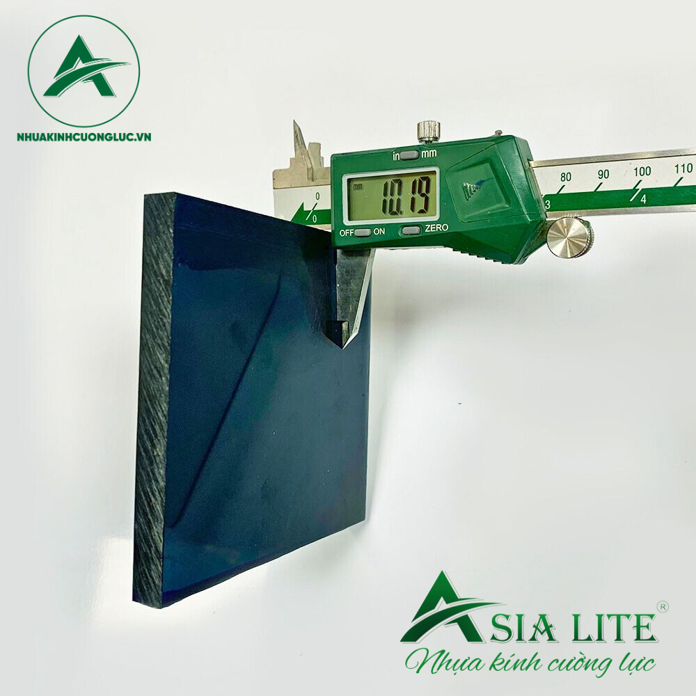 Top Asia và Nerman khẳng định chất lượng sản phẩm với chương trình "Đập vỡ nhựa kính cường lực nhận ngay Iphone 15 Pro Max" Nhựa kính cường lực Asia Lite