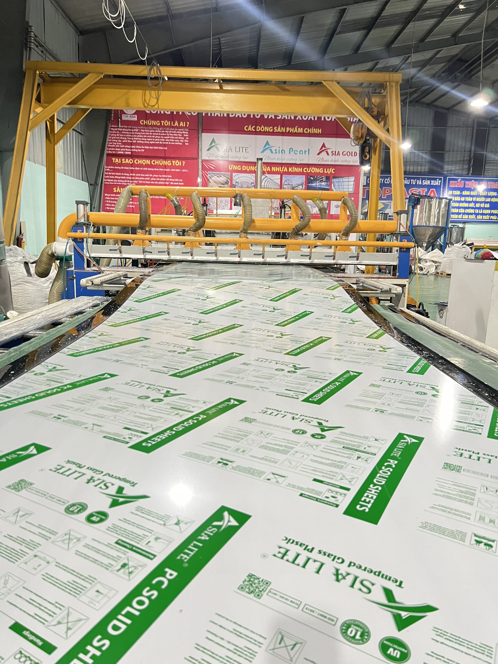 Nhựa kính polycarbonate cường lực Asia Lite