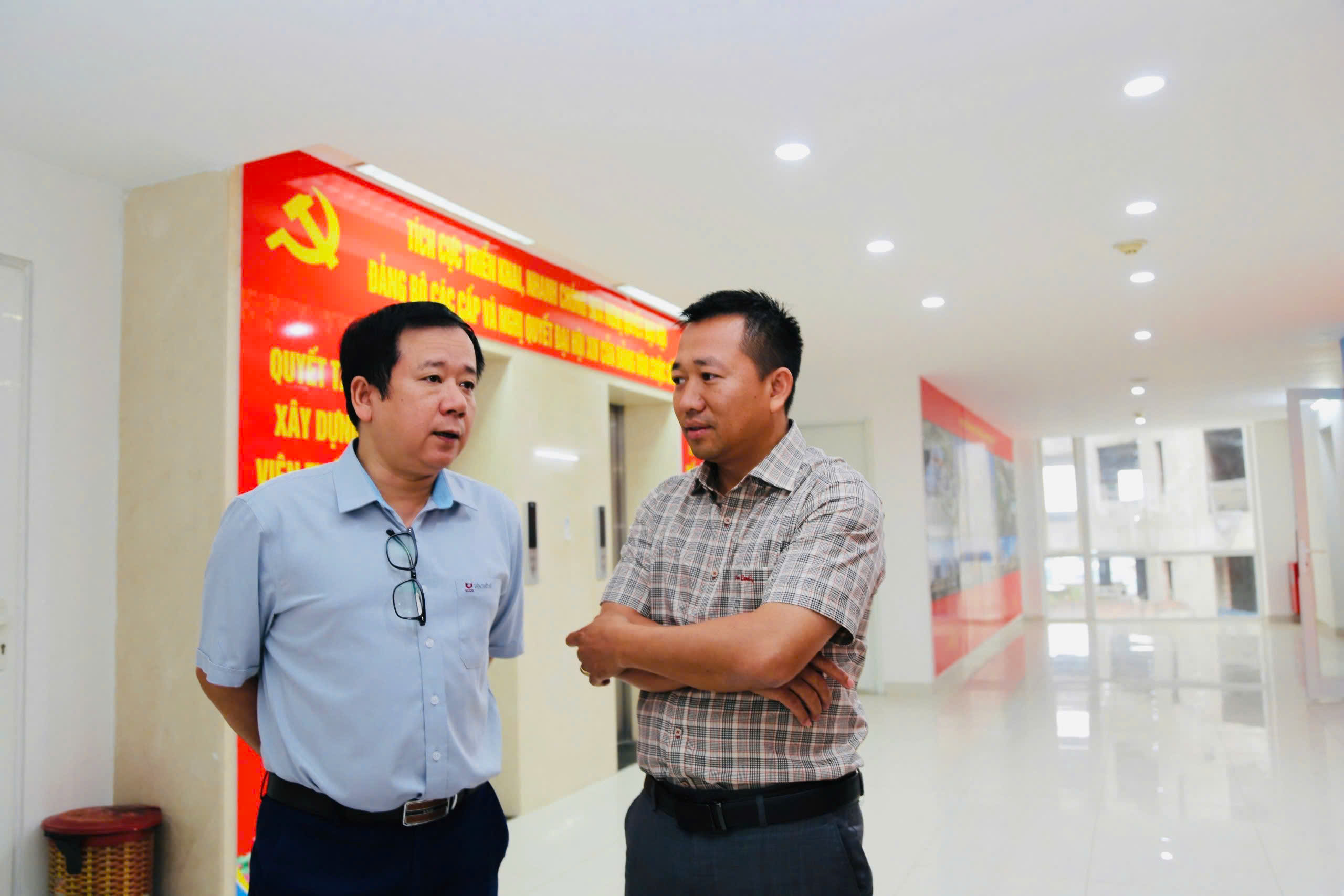 Chương trình Chào mừng ngày kiến trúc Việt Nam 27/4 và kỷ niệm 50 năm ngày giải phóng miền Nam z6545261546029 3d9851fbfb67cbb209dbf896e4a0e8fb