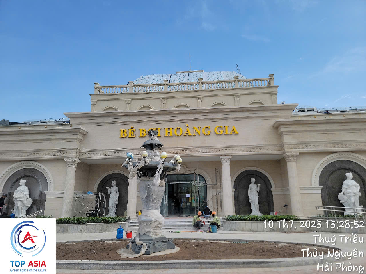 Công trình bể bơi Hoàng Gia tại Dự án Vinhomes Vũ Yên
