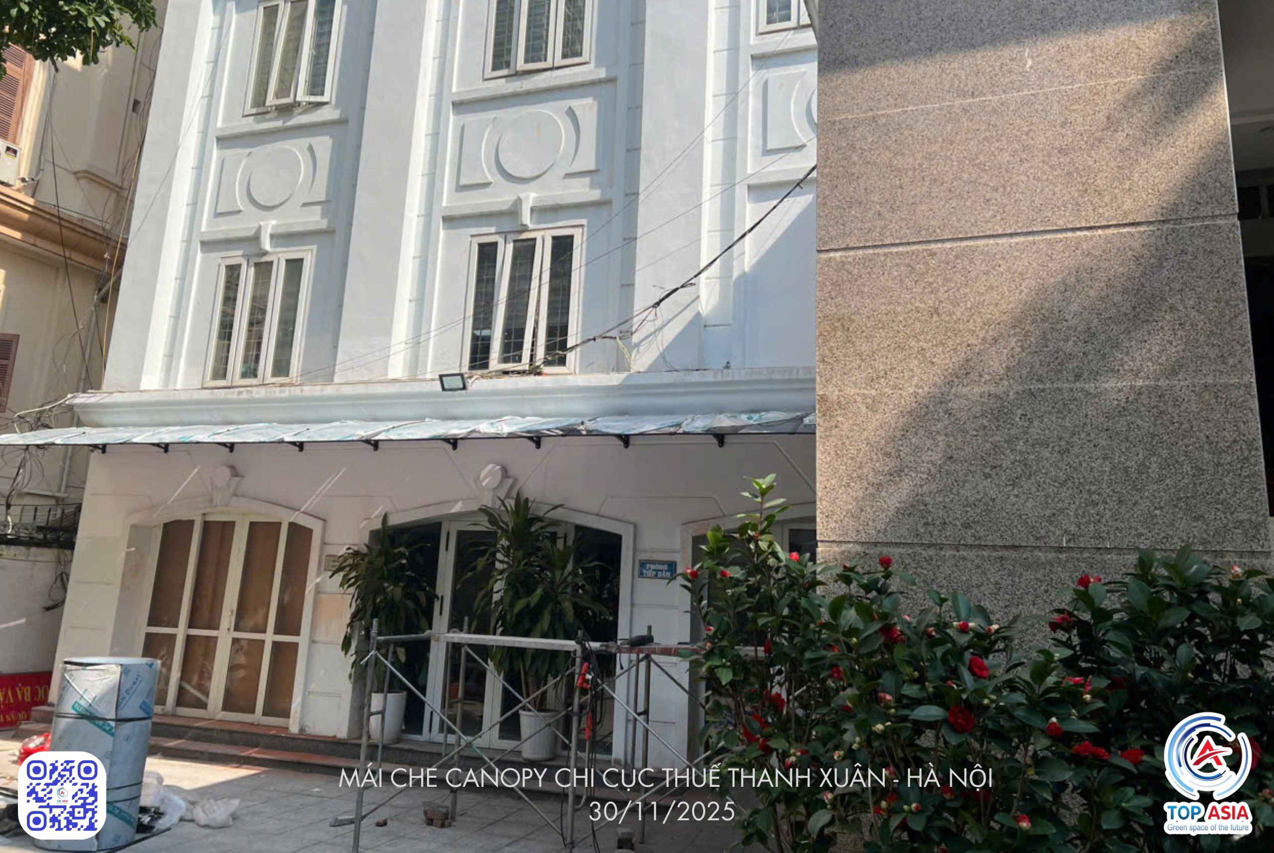 ỨNG DỤNG MÁI CHE LẤY SÁNG CANOPY TOP ASIA CHO CÔNG SỞ: NÂNG TẦM KIẾN TRÚC, TỐI ƯU TIỆN ÍCH 3 3 scaled