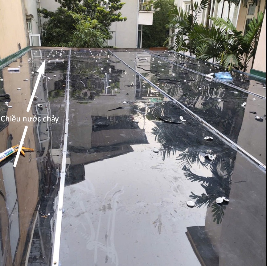 Giá tấm nhựa lấy sáng polycarbonate TopAsia mới nhất hiện nay và những lợi ích cho công trình của bạn rui-ro-khi-thi-cong-sai-cach