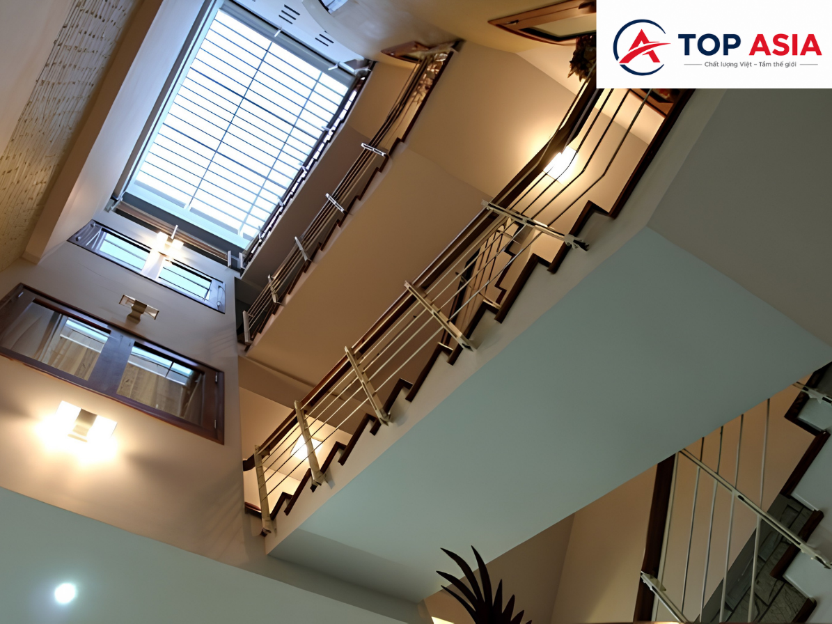 Tấm Tản Sáng Polycarbonate: Giải Pháp Phân Phối Ánh Sáng Tối Ưu Cho Kiến Trúc